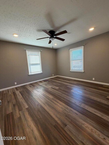 Building Photo - 2312 S Patterson Ave