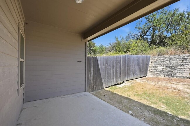 Building Photo - 1733 Davidson Rnch Dr