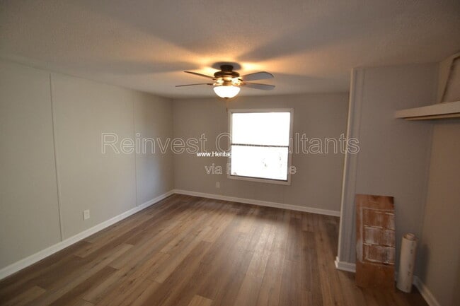 Building Photo - 11049 Stephens Rd