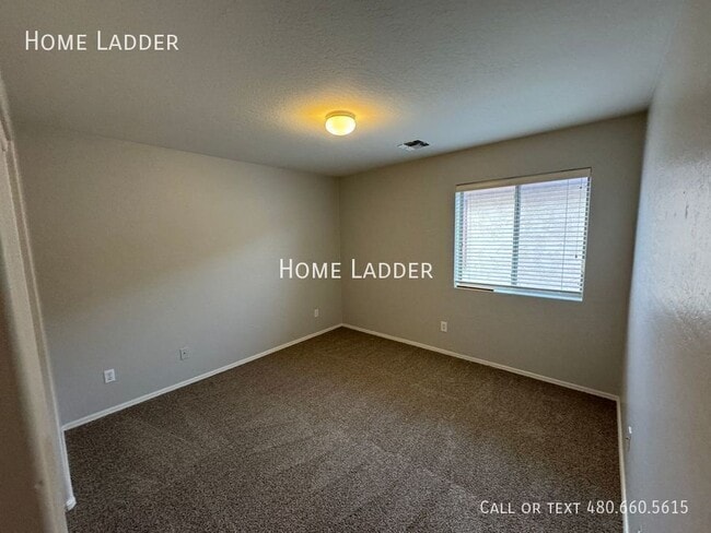 Building Photo - 44871 Gavilan Dr
