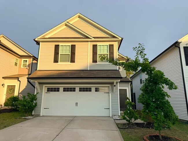 Building Photo - Beautiful Homes in North Charlotte!!