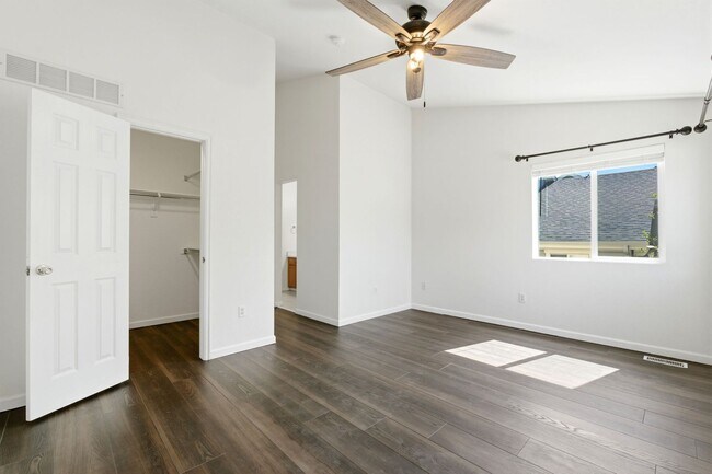 Building Photo - 3-bed + office, 2-bath home, minutes to Denver and close to outdoor recreation areas