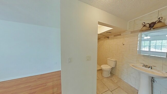 Building Photo - 380 2nd Ave N