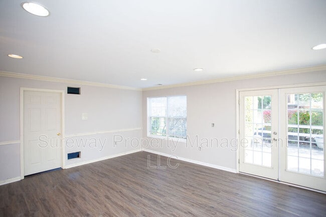 Building Photo - 102 Brandywine Dr