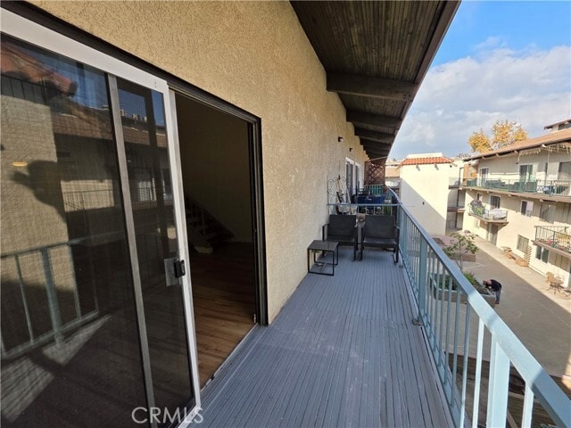 Building Photo - 5460 White Oak Ave