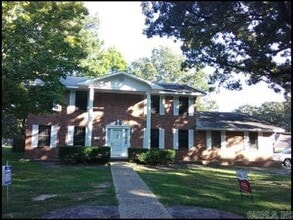 Building Photo - 5800 N Walnut Rd