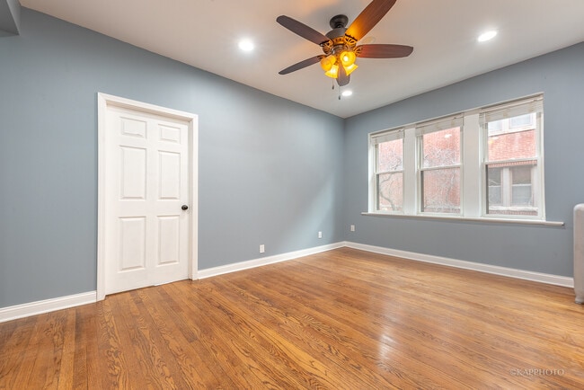 Building Photo - 1329 W Addison St