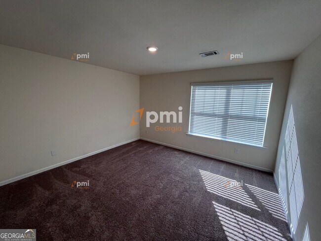 Building Photo - 521 Moline Wy