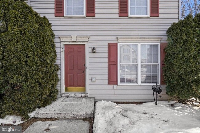 Building Photo - 54 Woodmyre Ln