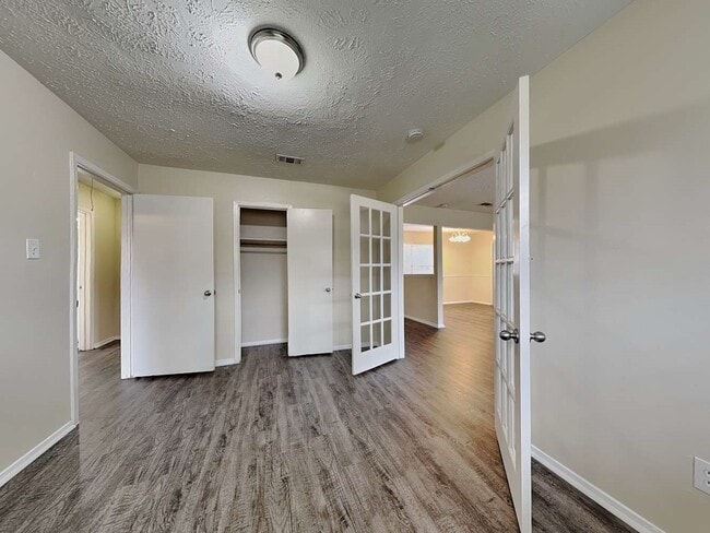 Building Photo - 14234 Montaigne Dr