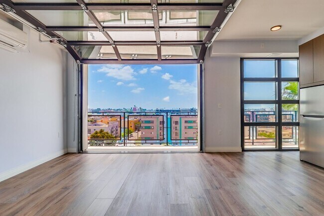 Building Photo - Brand New Lofts w/City Views and In Unit Washer & Dryer Call Today!