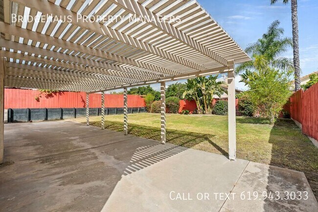 Building Photo - 9082 Westvale Rd