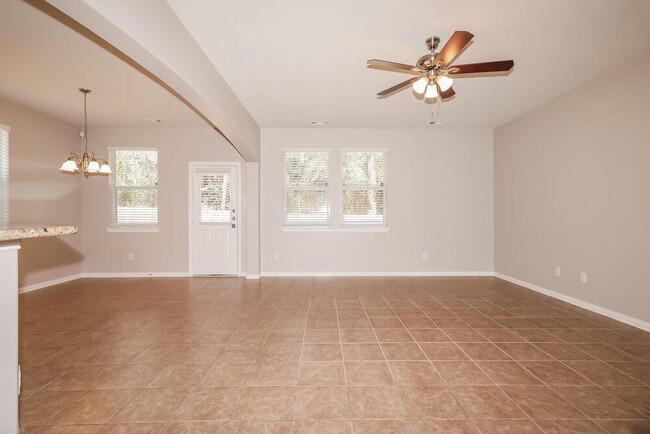 Building Photo - 9202 Hidden Lake Cir