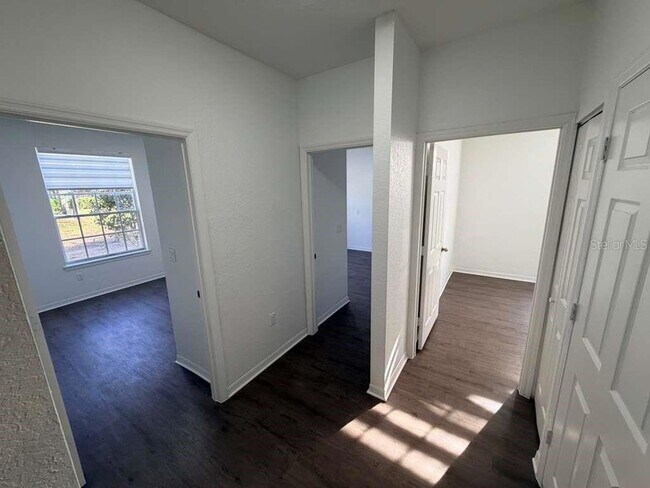 Building Photo - 825 Grand Regency