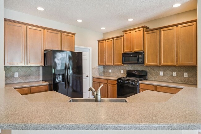 Building Photo - 4468 Blue Major Dr