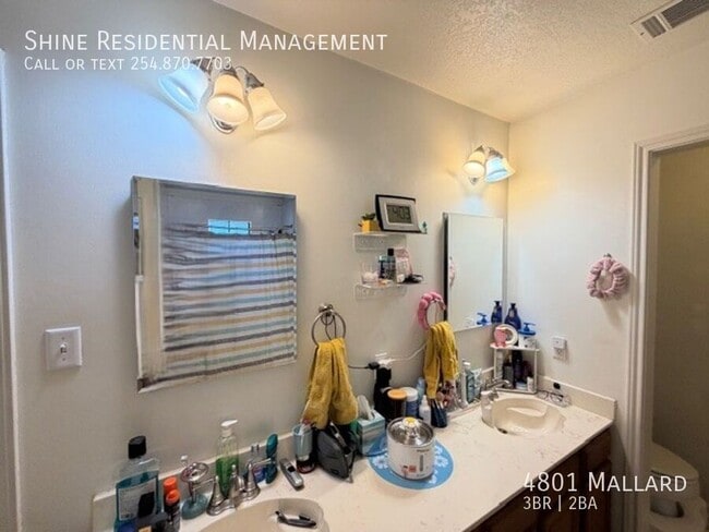 Building Photo - 4801 Mallard-