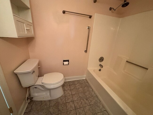 Building Photo - 3776 Kenwick Trail