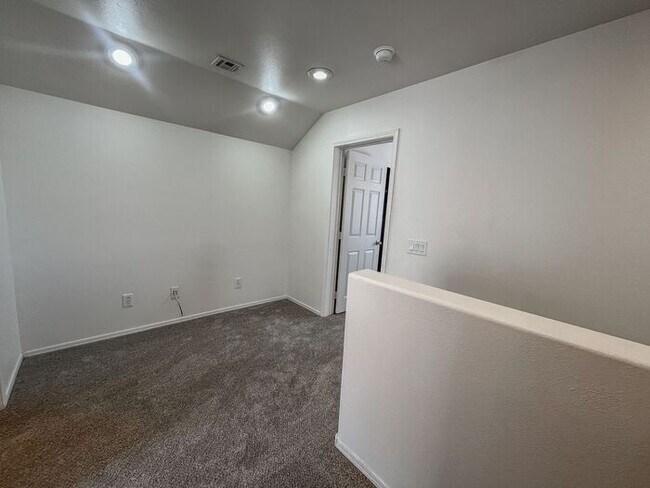 Building Photo - **COMING SOON 07/18/2025**UPDATED 4 Bedroo...
