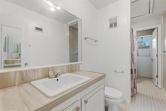 Building Photo - 9992 86th St