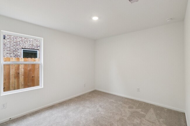 Building Photo - 28727 Texas Plns Dr
