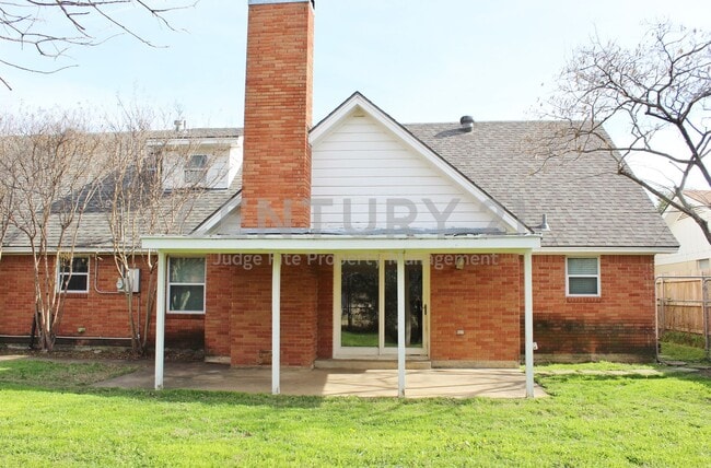 Building Photo - Spacious 2-Story 4/2/2 in Ft. Worth For Rent!