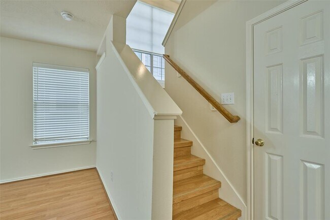 Building Photo - 298 Sentry Maple Pl