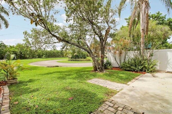 Building Photo - 7333 Burgess Dr