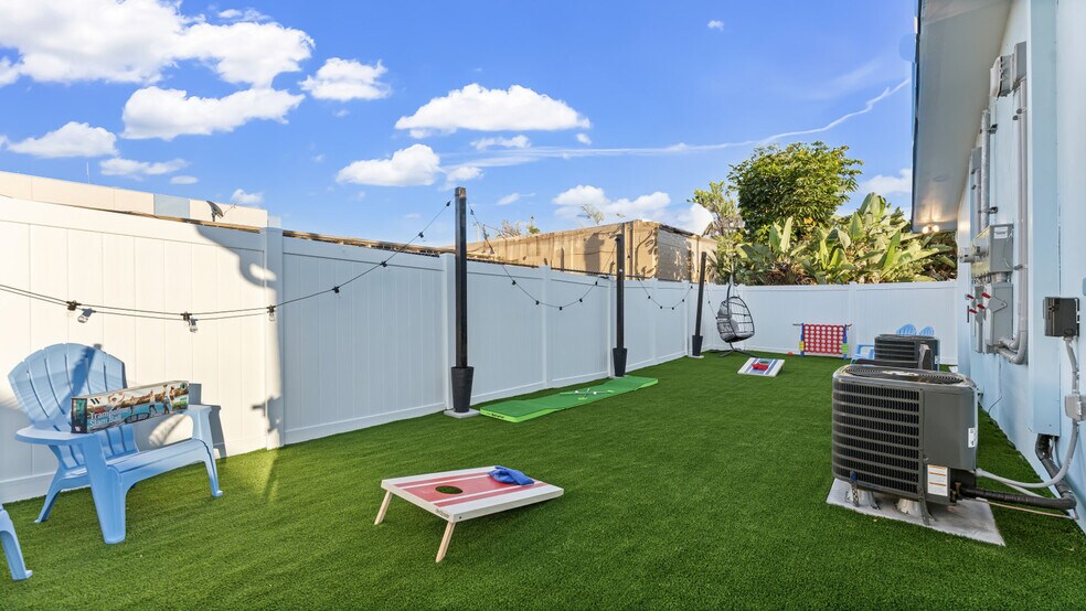 Building Photo - 79 S Brevard Ave