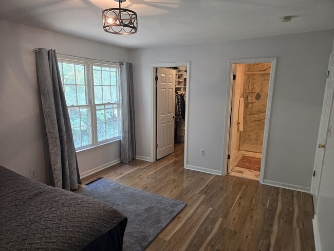Building Photo - 2733 Crosswinds Dr