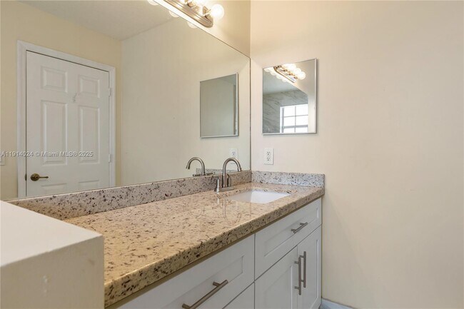 Building Photo - 4005 NW 91st Terrace