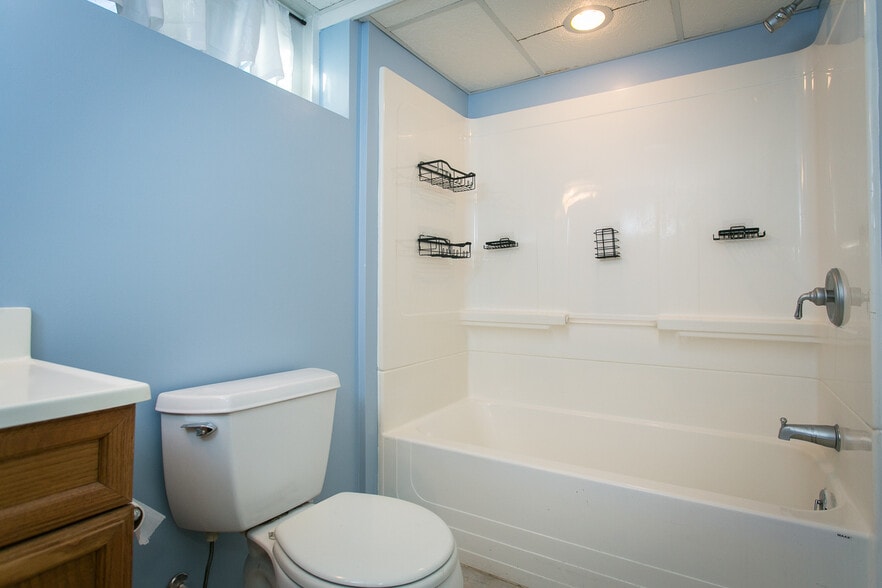 Building Photo - 1715 Glen Ridge Road