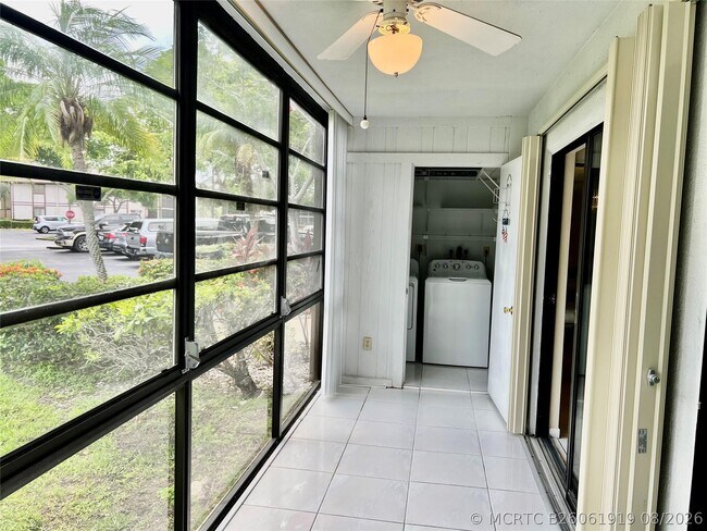 Building Photo - 9718 S Belfort Cir