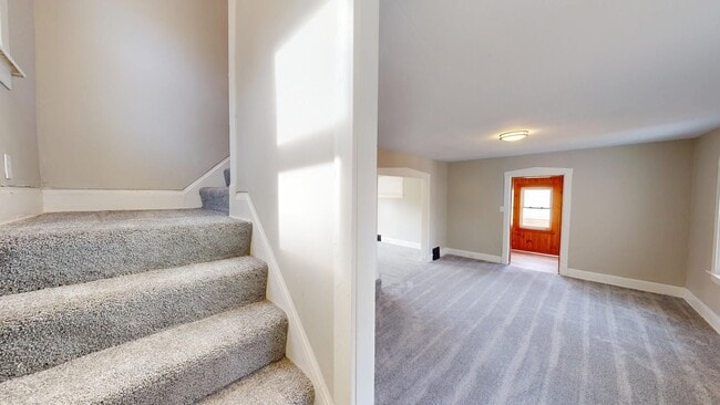 Building Photo - Cudell / West Boulevard Area - 3 bedroom/1...
