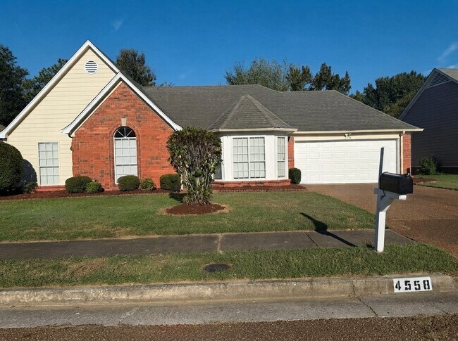 Building Photo - 4558 Kings Grant Dr