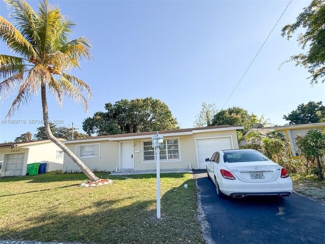 Building Photo - 7040 NW 24th St