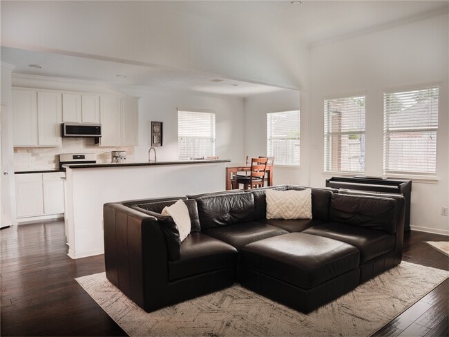 Building Photo - 24531 Via Salerno Ct