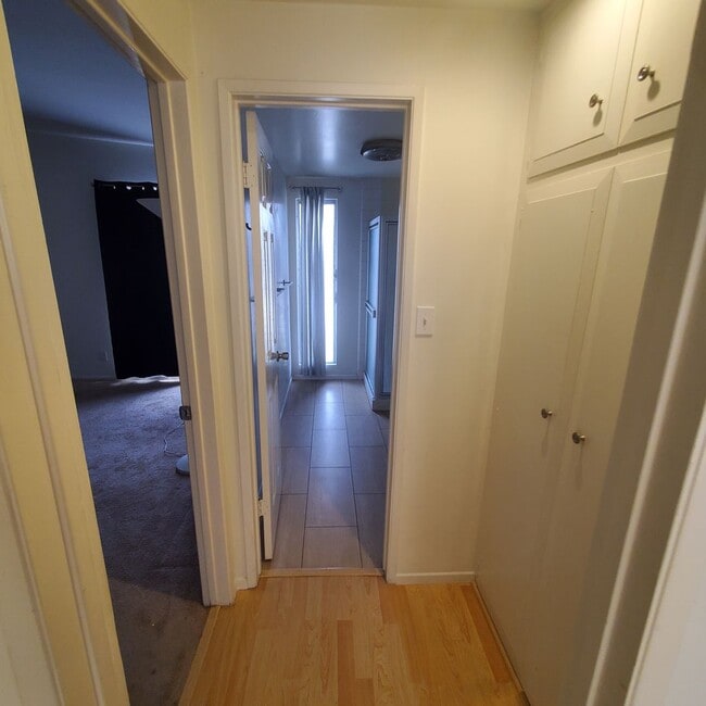 Building Photo - Beautiful and Spacious 2-bedroom, 2-bath home in Gardena