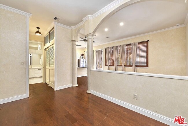 Building Photo - 424 N Arden Blvd