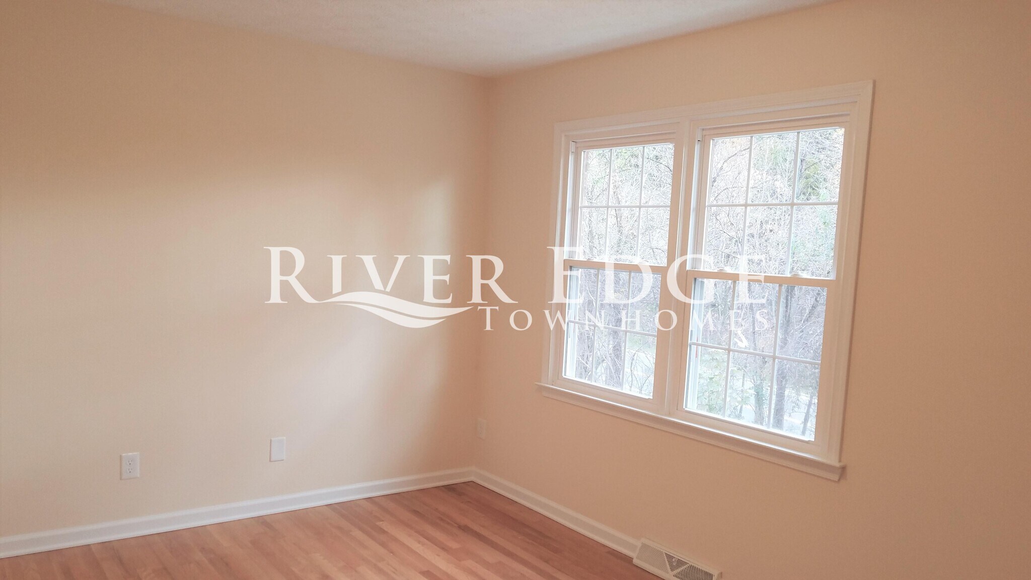 Building Photo - 508 Lusardi Dr