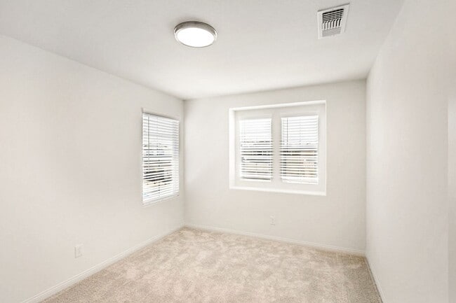 Building Photo - Brand New Inspirada Beauty With 1st Floor ...