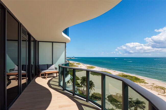 Building Photo - 900 N Ocean Blvd