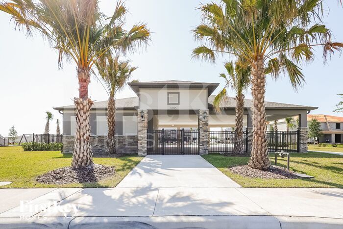 Building Photo - 3208 John Young Pkwy