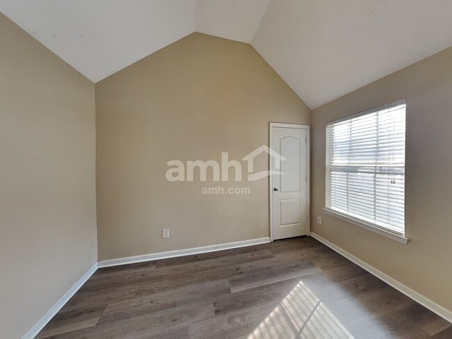 Building Photo - 3705 Sidda Way