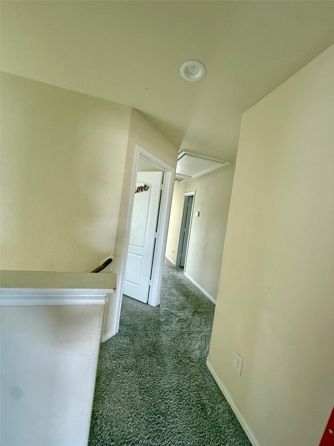 Building Photo - 4703 S Richwood Dr