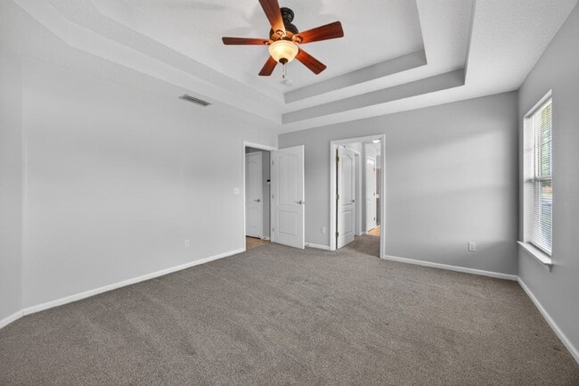 Building Photo - Eagle Harbor Townhome