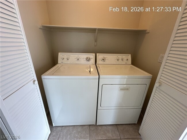 Building Photo - 1033 Sweeping Ivy Ct