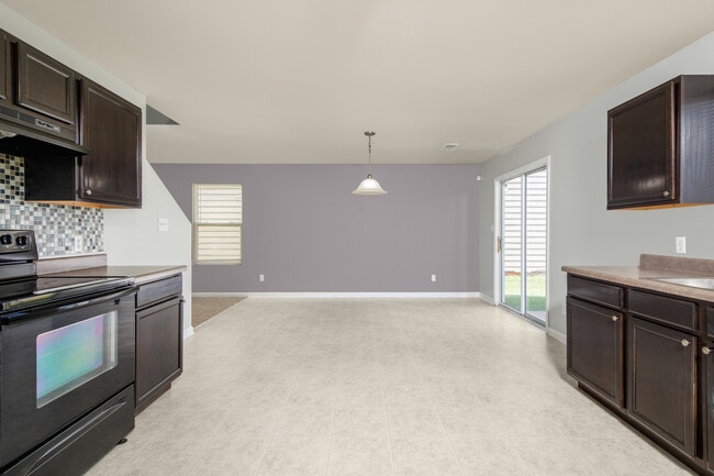 Building Photo - 137 David Barnes Dr