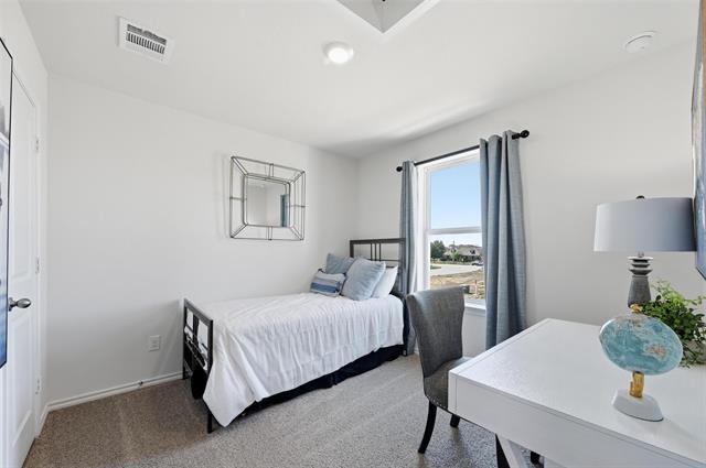 Building Photo - 6016 Primrose Rd