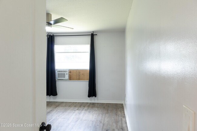 Building Photo - 1572 Holbrook Rd NW