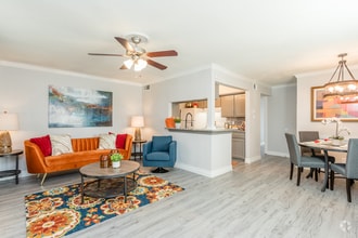 Building Photo - Casa Verde Apartments